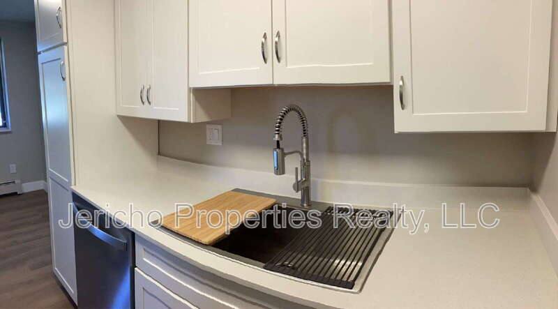 Apartment for rent at 633 Oak St #5, Denver, CO 80215