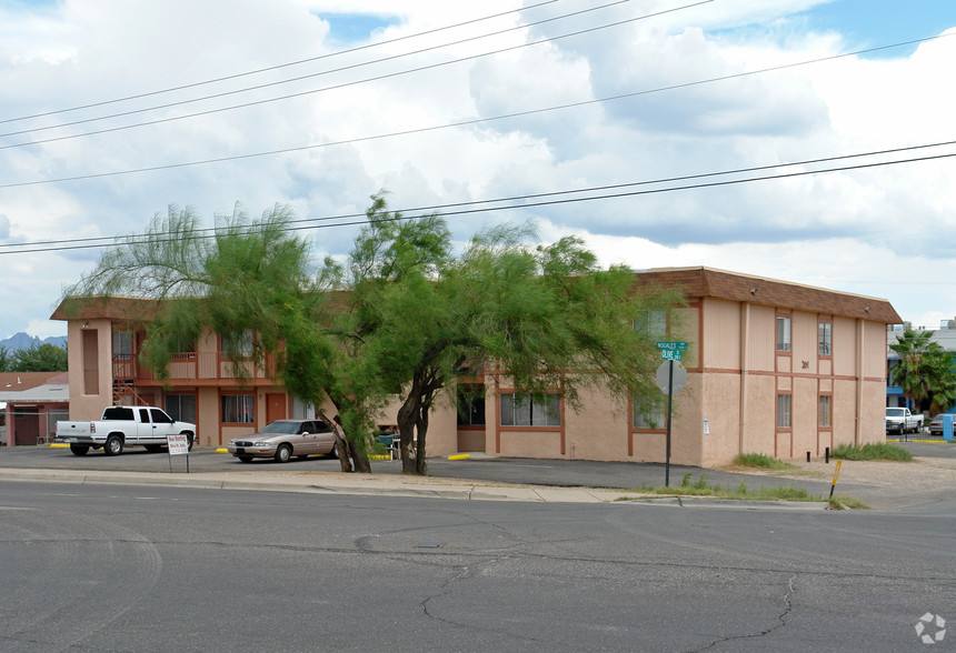 Apartment for rent at 201 E Olive St #1, Tucson, AZ 85706