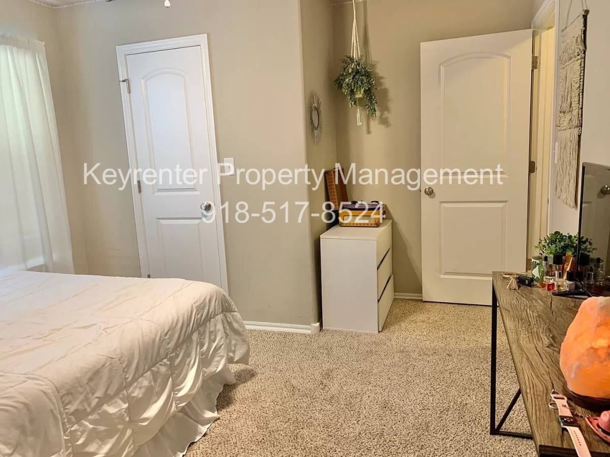 House for rent at 11108 N 146th E Ave, Owasso, OK 74055