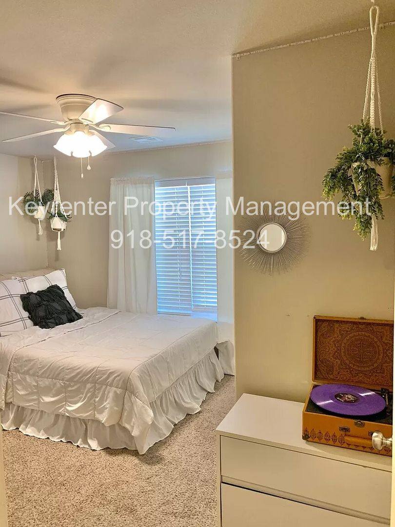 House for rent at 11108 N 146th E Ave, Owasso, OK 74055