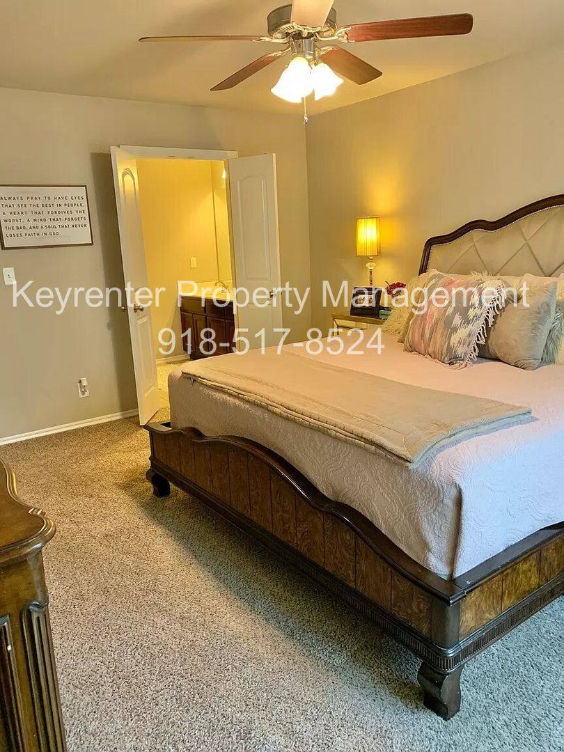 House for rent at 11108 N 146th E Ave, Owasso, OK 74055