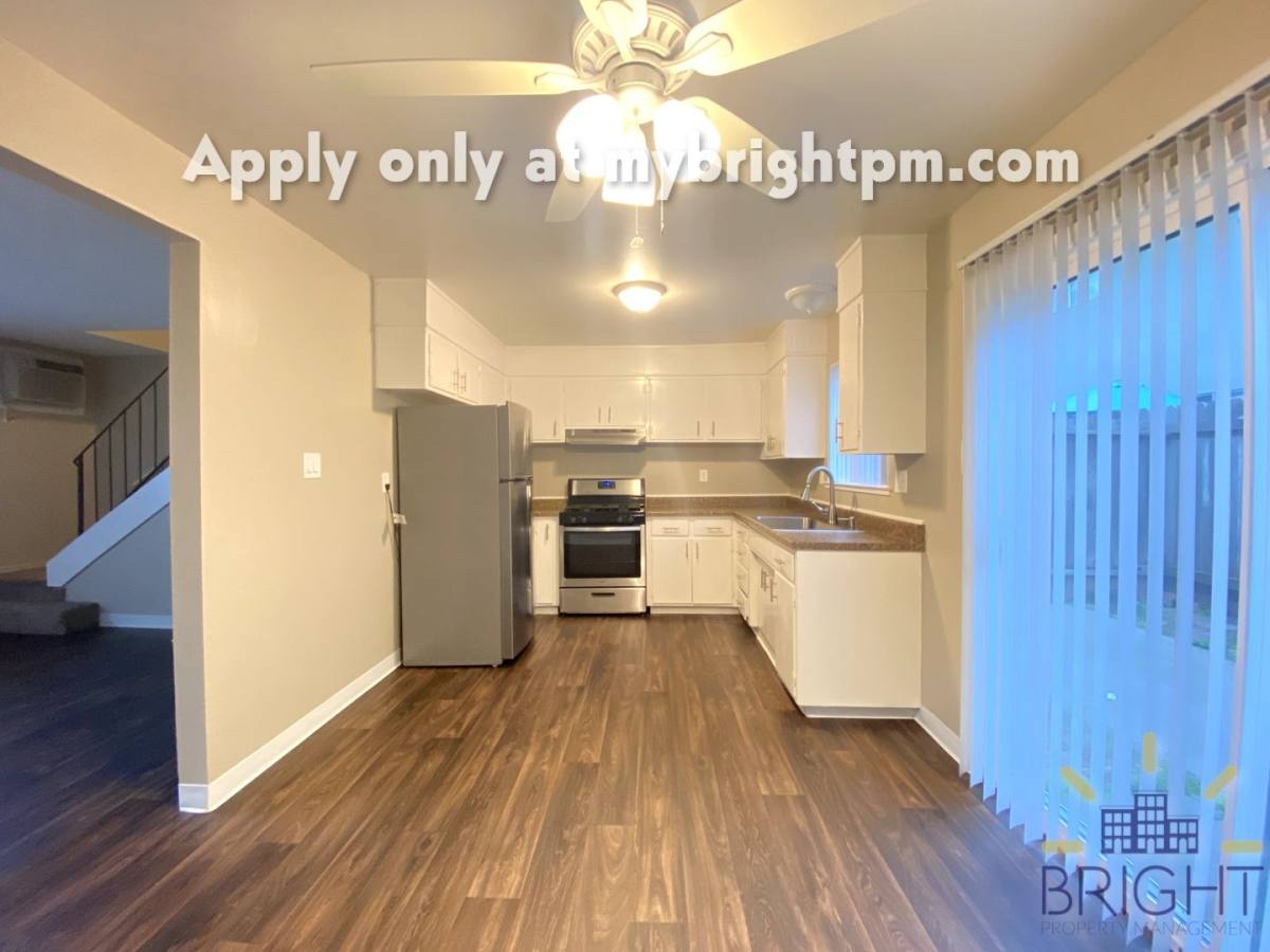 Apartment for rent at 264-268 Montrose Dr, Folsom, CA 95630