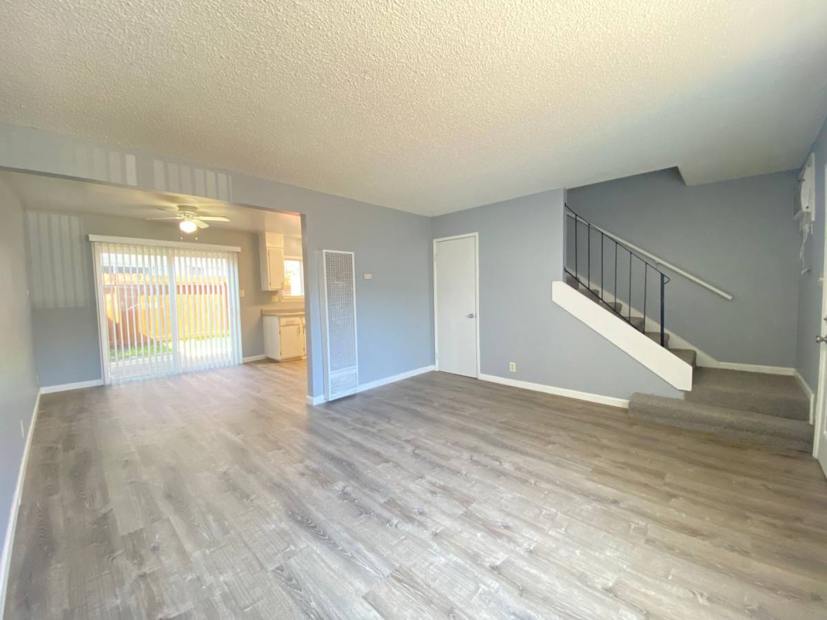 Apartment for rent at 264-268 Montrose Dr, Folsom, CA 95630
