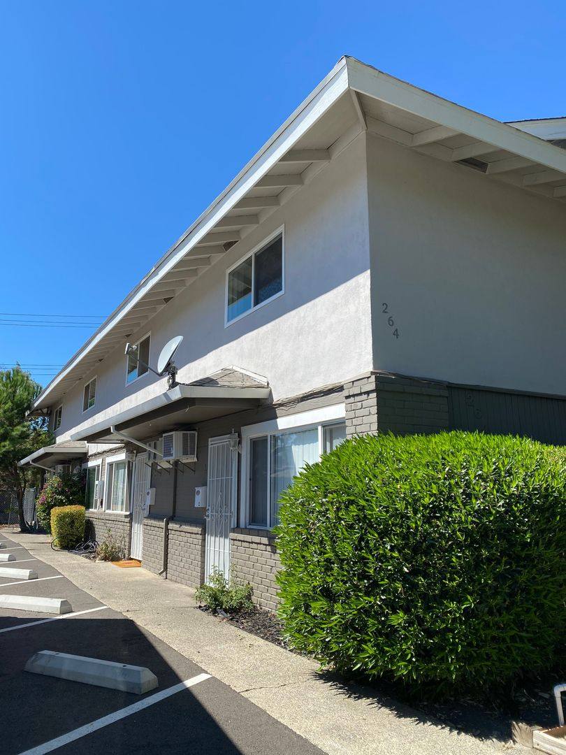 Apartment for rent at 264-268 Montrose Dr, Folsom, CA 95630