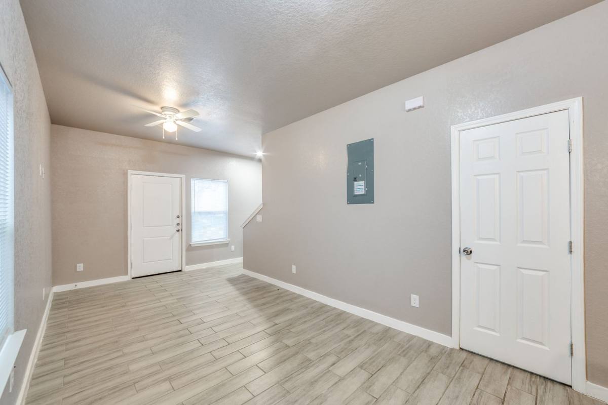 Townhouse for rent at 234 Gould St, San Antonio, TX 78207