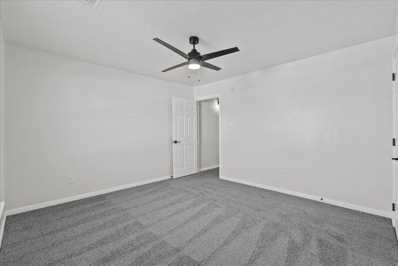 Apartment for rent at 5053 Akumal Calle, Dickinson, TX 77539