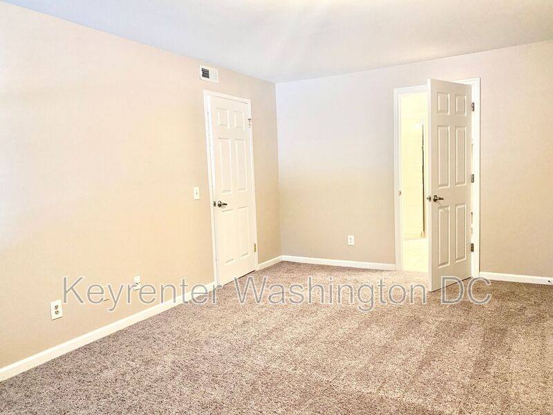 Condo for rent at 17405 Pipers Way, Olney, MD 20832