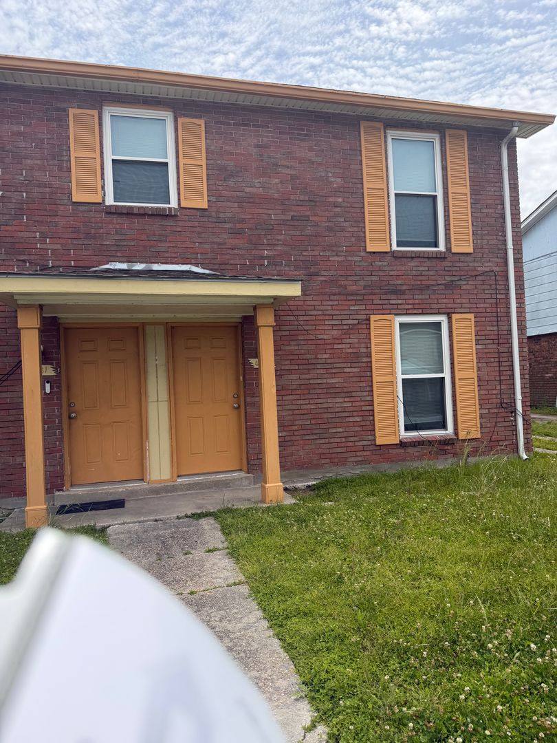 Townhouse for rent at 4759 Francis Dr, New Orleans, LA 70127