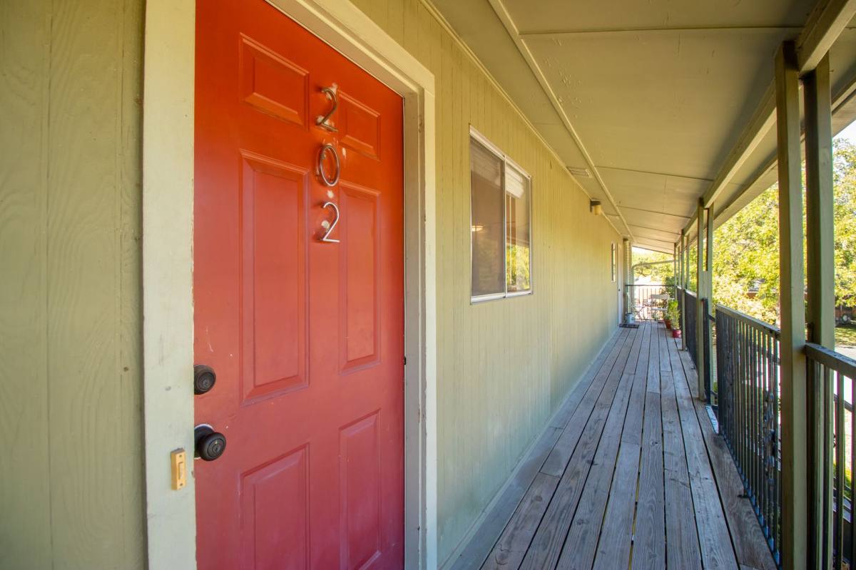 Apartment for rent at 806 E 13th St, Georgetown, TX 78626