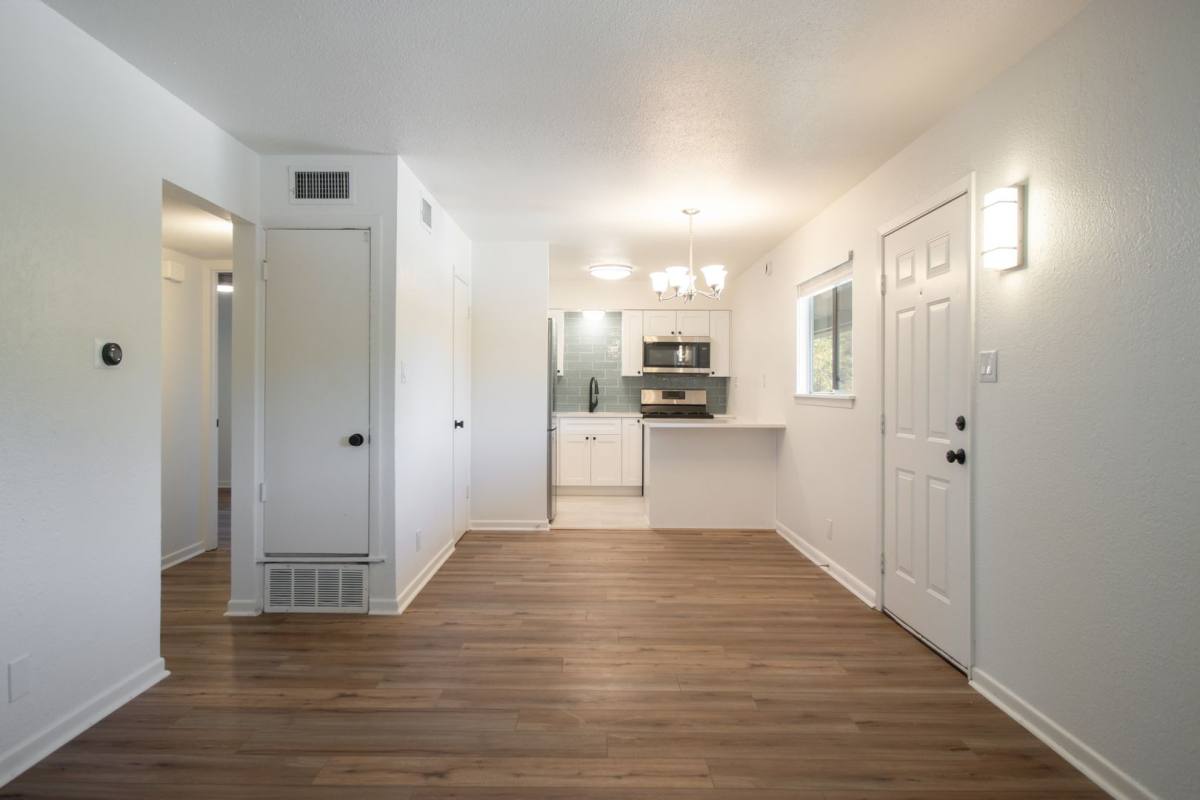 Apartment for rent at 806 E 13th St, Georgetown, TX 78626
