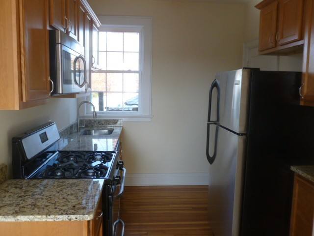 Apartment for rent at 610 N Nansemond St, Richmond, VA 23221