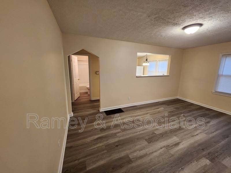 House for rent at 1726 Sonne Ave, Louisville, KY 40216