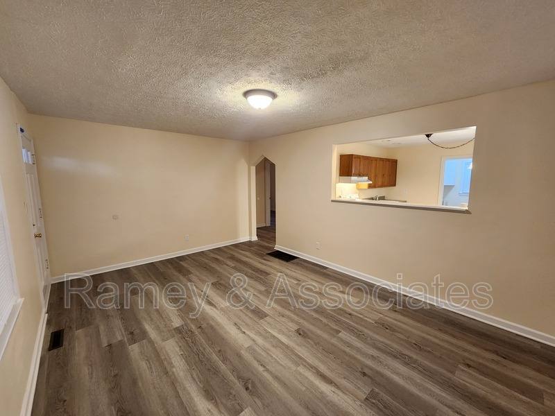 House for rent at 1726 Sonne Ave, Louisville, KY 40216