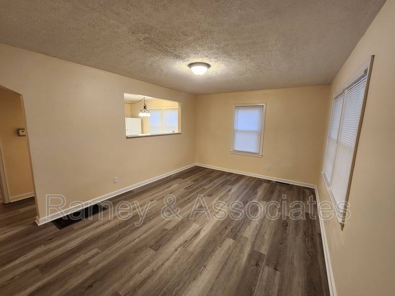 House for rent at 1726 Sonne Ave, Louisville, KY 40216