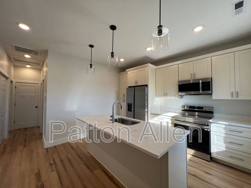 Apartment for rent at 25 Nevada Ave #201, Asheville, NC 28806