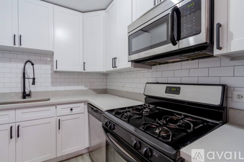 Apartment for rent at 1644 W 21st St, Chicago, IL 60608
