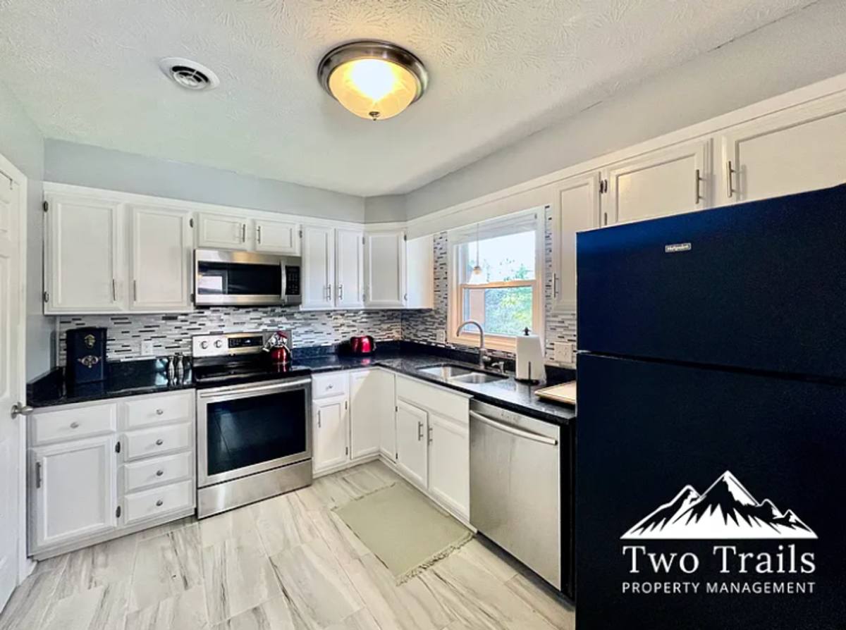 Condo for rent at 1761 Haywood Mannor Rd, Hendersonville, NC 28792