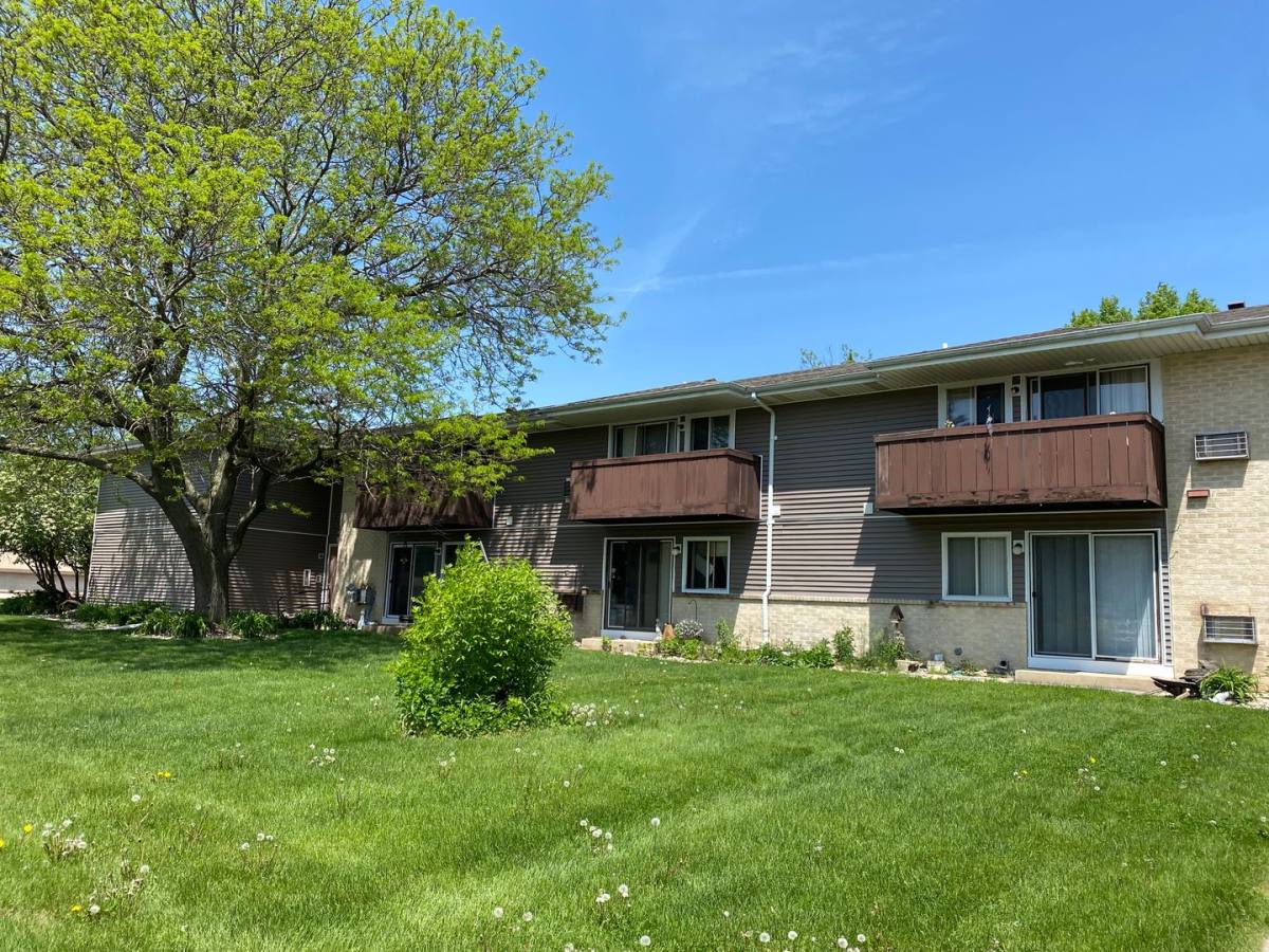 Apartment for rent at 2111 Refset Dr, Janesville, WI 53545