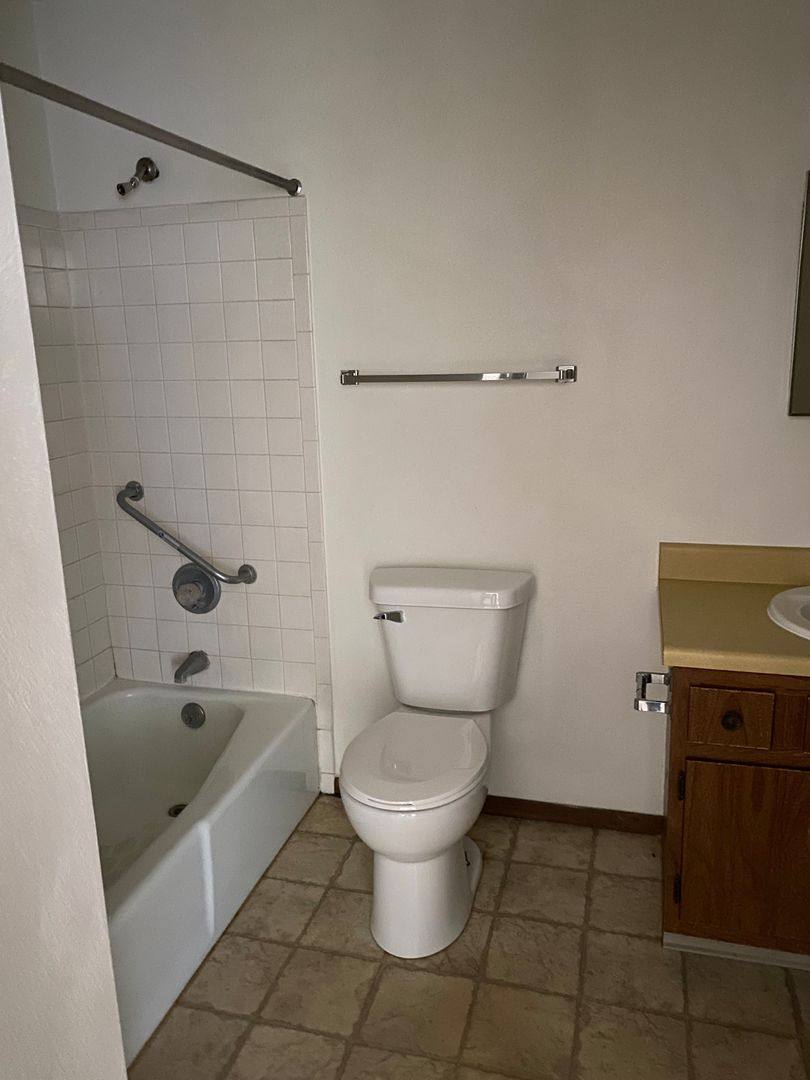 Apartment for rent at 2111 Refset Dr, Janesville, WI 53545