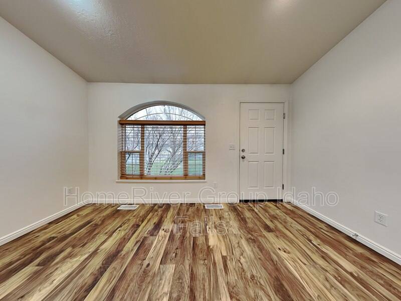 Townhouse for rent at 390 Bridger Dr, Idaho Falls, ID 83406