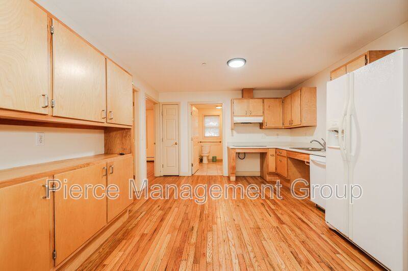 Apartment for rent at 843 Mammoth Rd #2, Manchester, NH 03104
