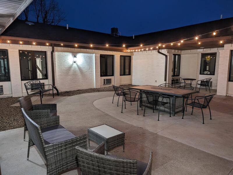 Apartment for rent at 413 Jefferson St #19, Pella, IA 50219