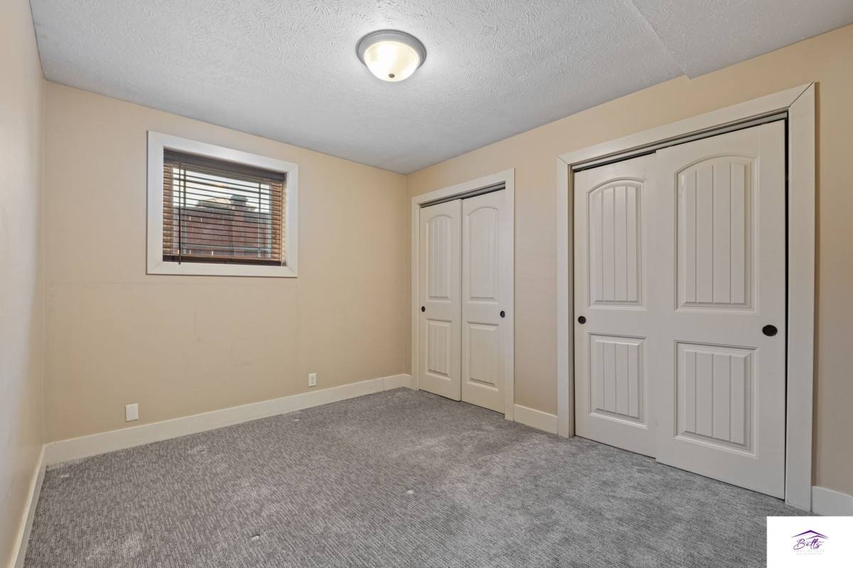 Apartment for rent at 1017 S 31st St, Omaha, NE 68105