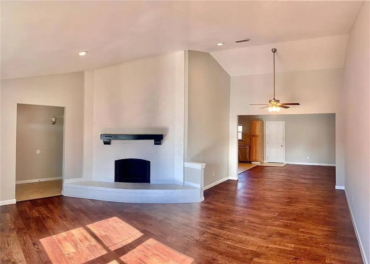 House for rent at 8113 Chesham Dr, Rowlett, TX 75088
