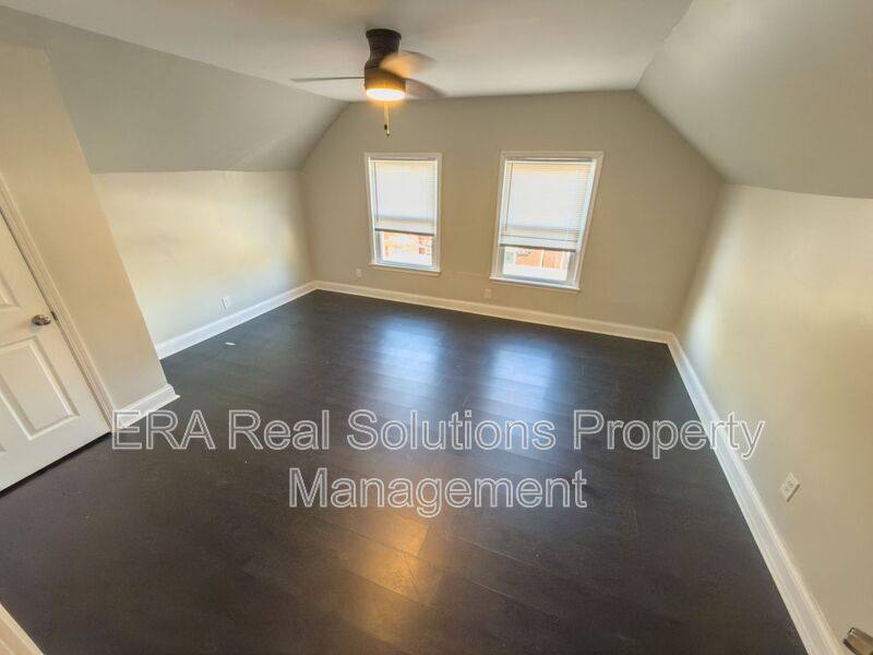 Apartment for rent at 3566 Estes Place #3, Cincinnati, OH 45229