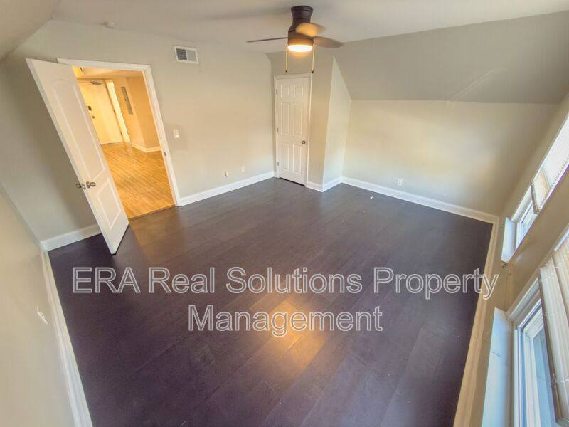 Apartment for rent at 3566 Estes Place #3, Cincinnati, OH 45229