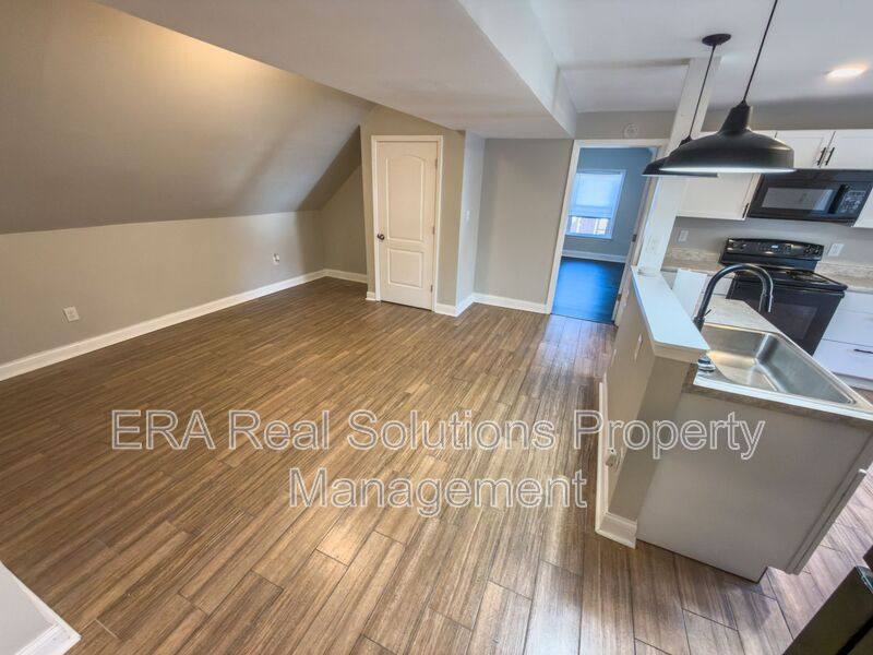 Apartment for rent at 3566 Estes Place #3, Cincinnati, OH 45229