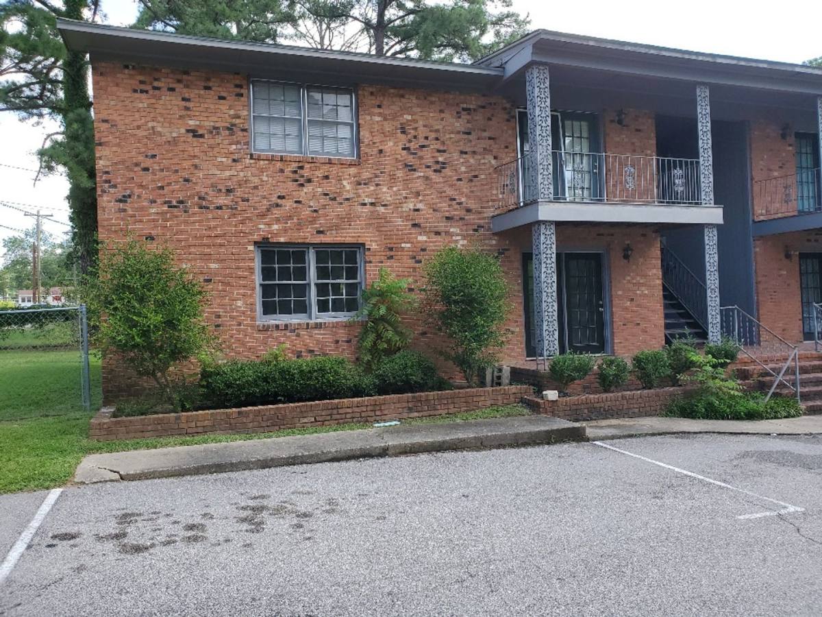 Apartment for rent at 817-C Ridge Rd, Fayetteville, NC 28311