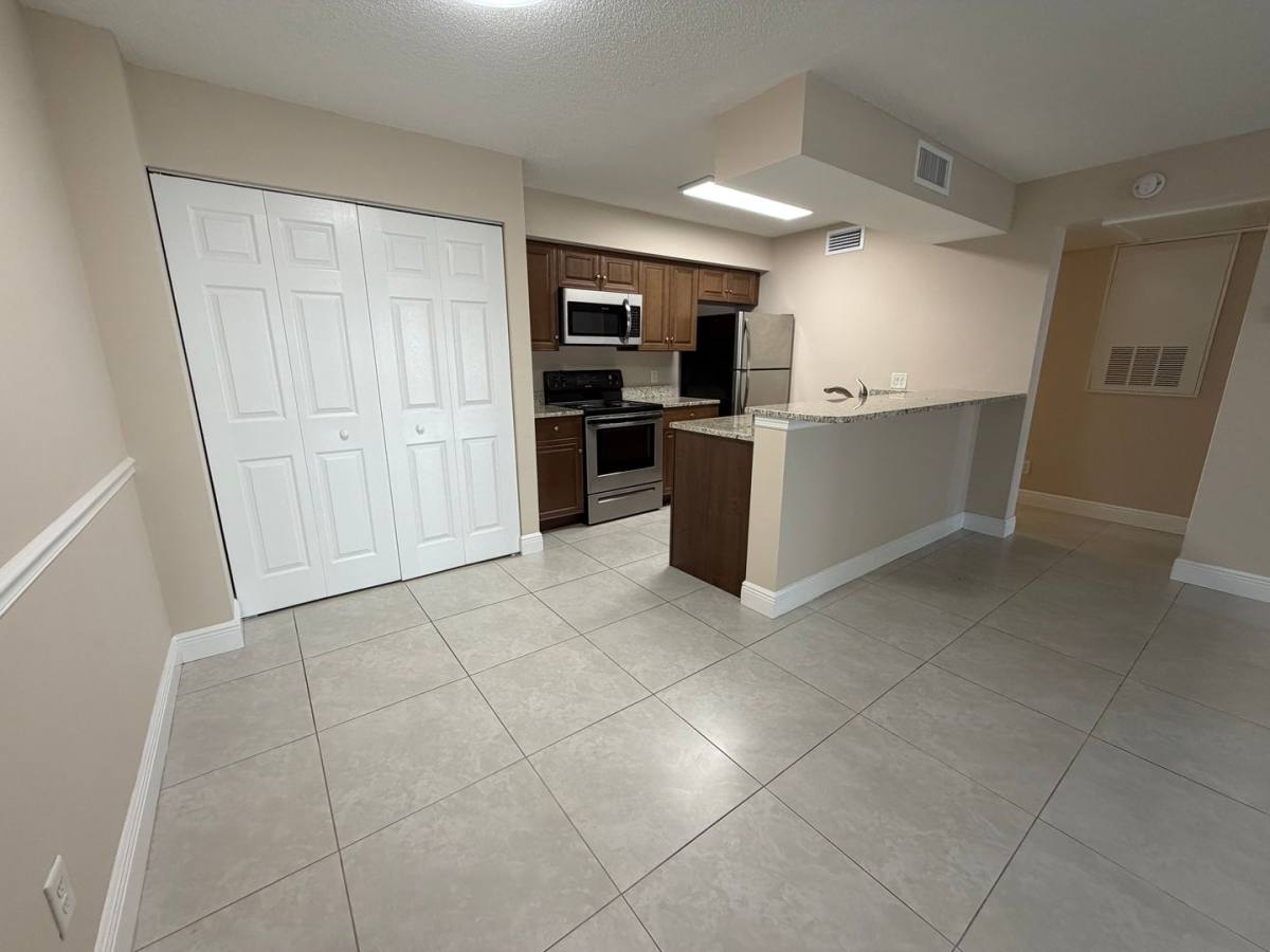 Condo for rent at 5307 Summerlin Rd, Fort Myers, FL 33919