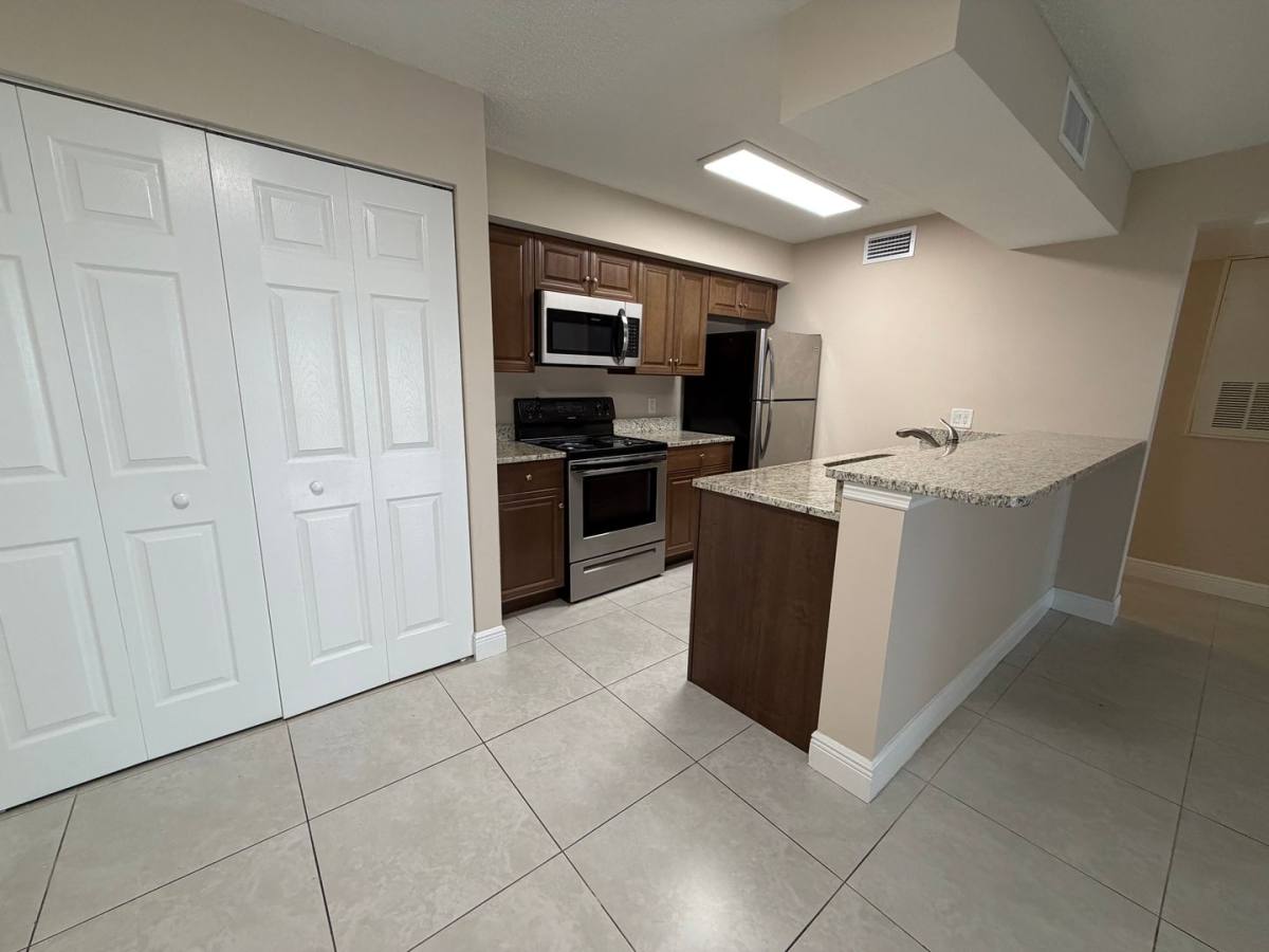 Condo for rent at 5307 Summerlin Rd, Fort Myers, FL 33919
