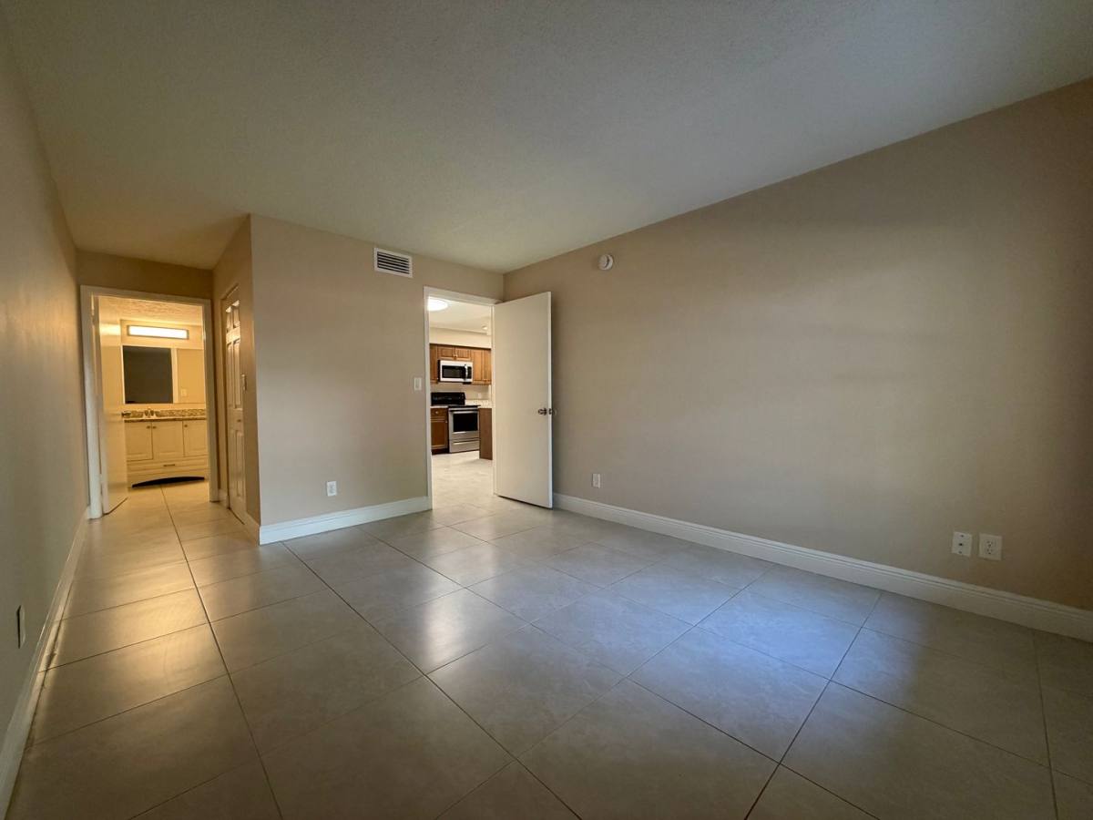 Condo for rent at 5307 Summerlin Rd, Fort Myers, FL 33919