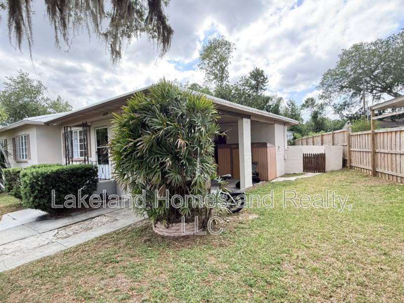 House for rent at 3115 Buckingham Ave, Lakeland, FL 33803