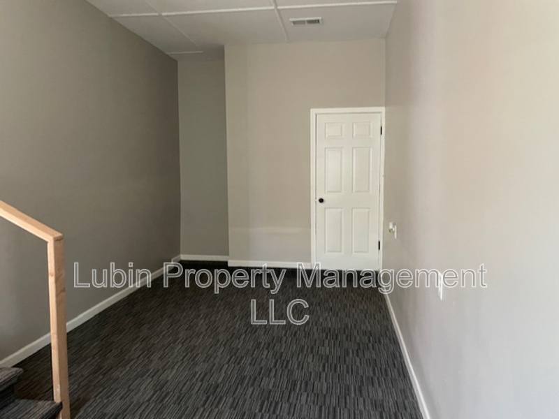 House for rent at 3558 Hallbrook St, Memphis, TN 38127