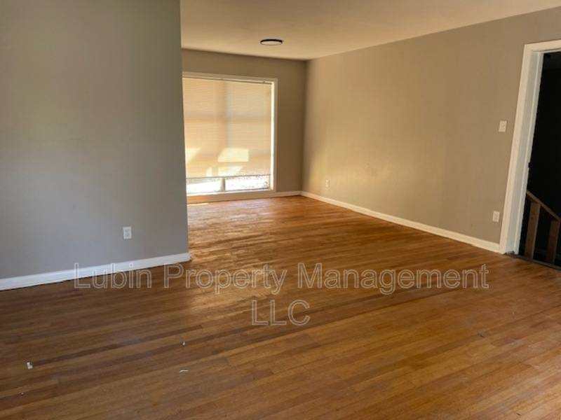 House for rent at 3558 Hallbrook St, Memphis, TN 38127