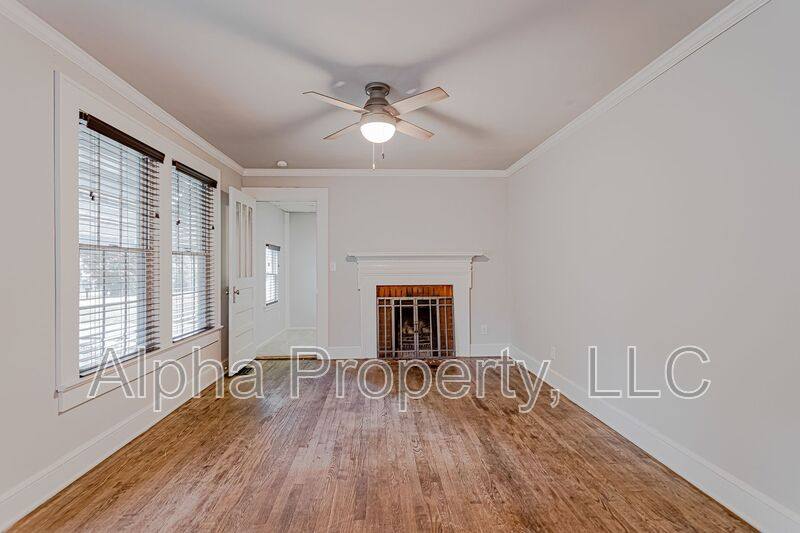 House for rent at 20 Eastview Dr, Greenville, SC 29605