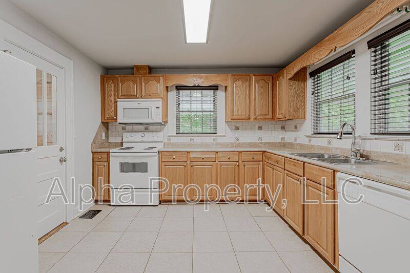 House for rent at 20 Eastview Dr, Greenville, SC 29605