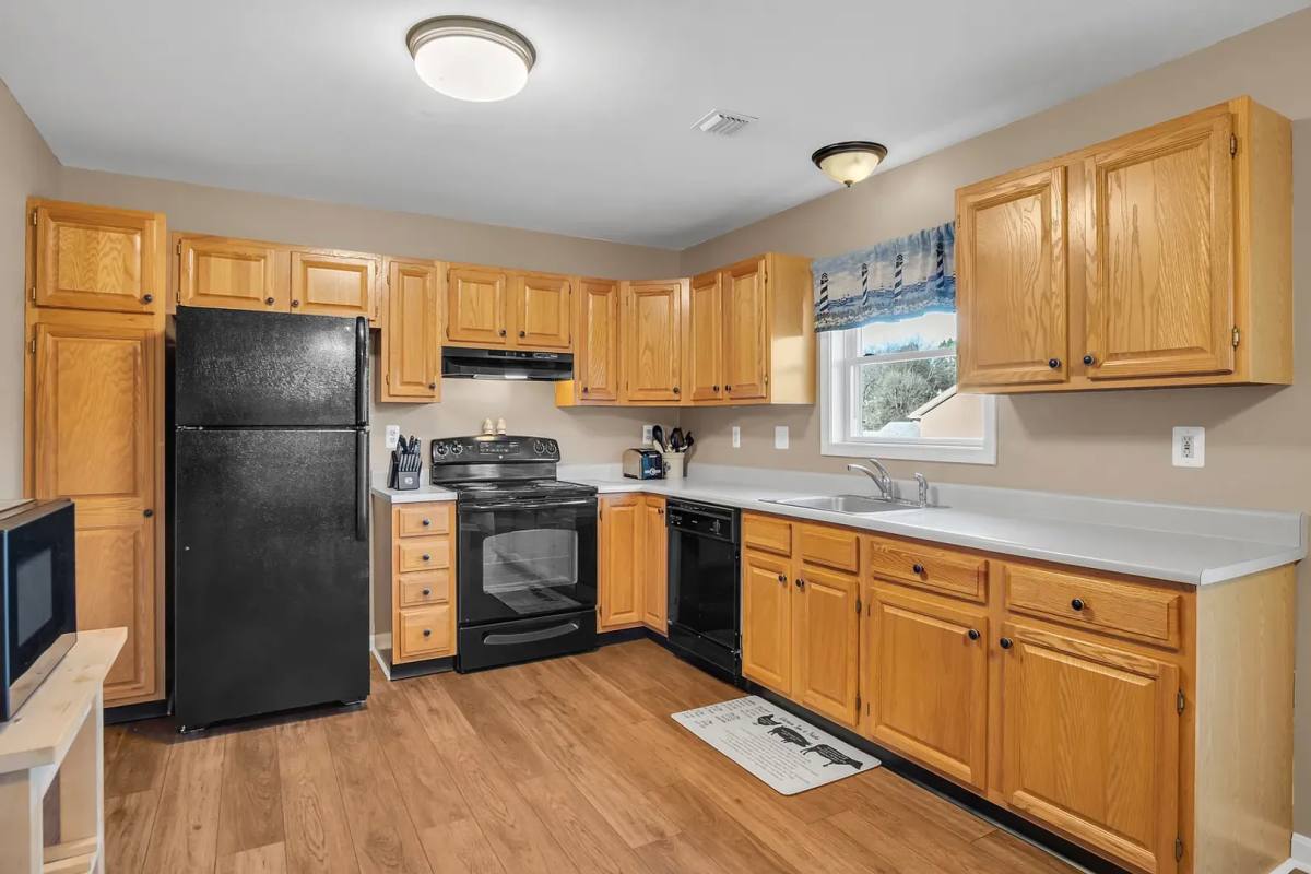 Townhouse for rent at 7214 Huntingdon St, Harrisburg, PA 17111