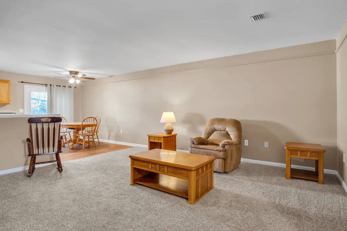 Townhouse for rent at 7214 Huntingdon St, Harrisburg, PA 17111
