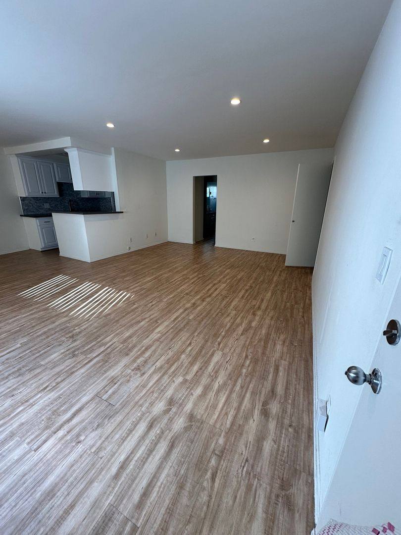 Apartment for rent at 4533 Colbath Ave, Sherman Oaks, CA 91423