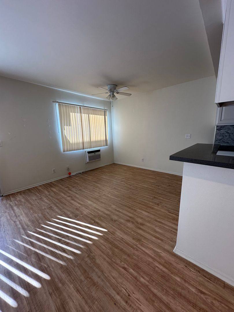 Apartment for rent at 4533 Colbath Ave, Sherman Oaks, CA 91423