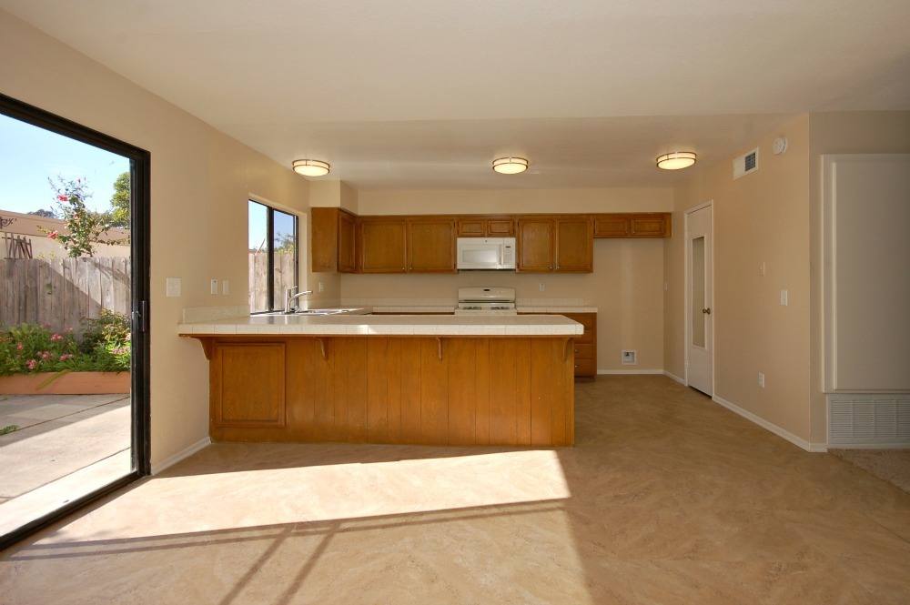 Condo for rent at 2906 Via De Paz, Carlsbad, CA 92010