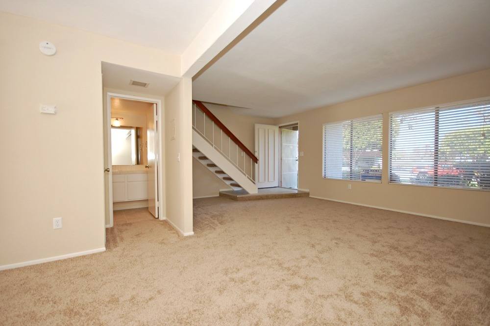 Condo for rent at 2906 Via De Paz, Carlsbad, CA 92010