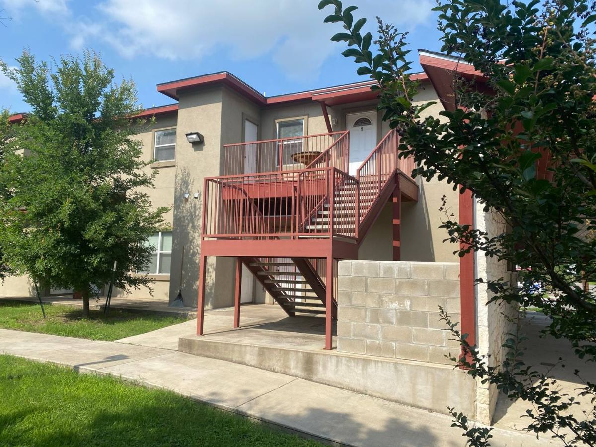 Apartment for rent at 524 S Lbj, San Marcos, TX 78666