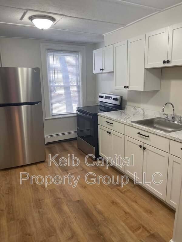 Apartment for rent at 7 Oak St #1, Glens Falls, NY 12801