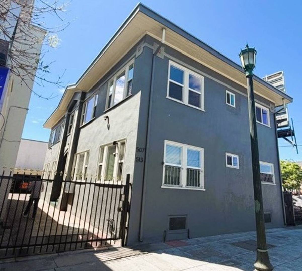 Apartment for rent at 507-513 International Blvd, Oakland, CA 94606