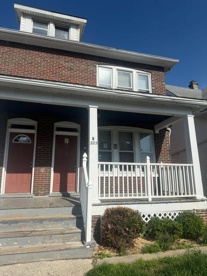 Apartment for rent at 823 Pine St, Hagerstown, MD 21740
